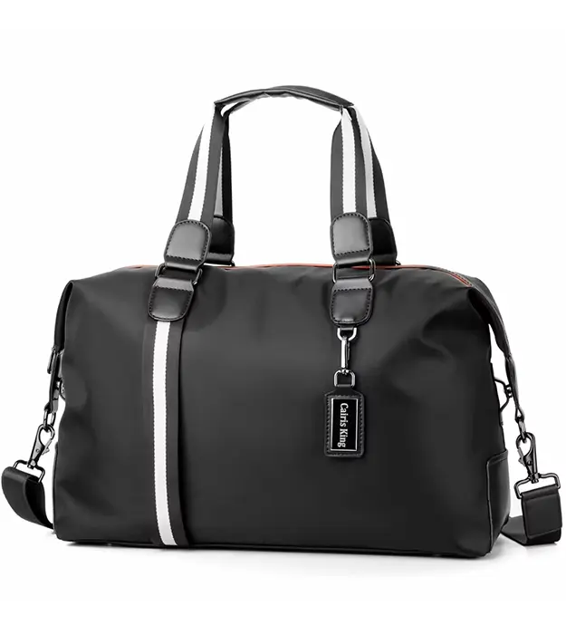 Crna putna torba UrbanVoyant Jet Black izrađena od Oxford tkanine, sa belim trakama i kaišem za rame