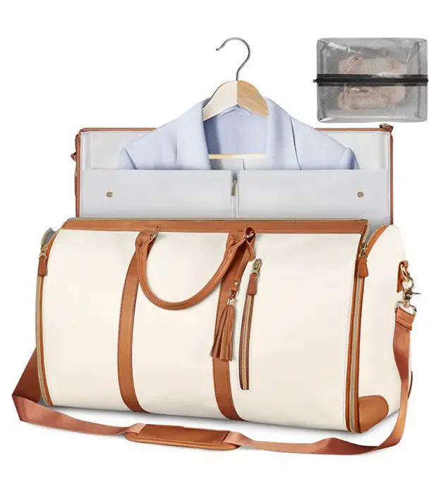 VoyageCraft Blanc – inteligentna bela putna torba od eko kože sa preklopnim sistemom za odelo